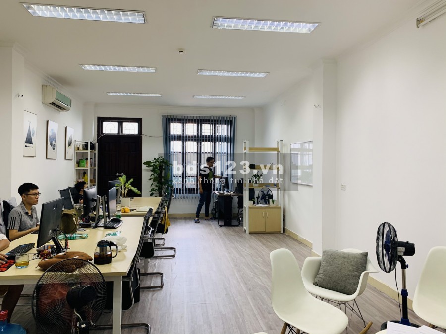 Chính chủ cho thuê văn phòng diện tích sử dụng 60m2 tại 6/78 Duy Tân Quận Cầu Giấy