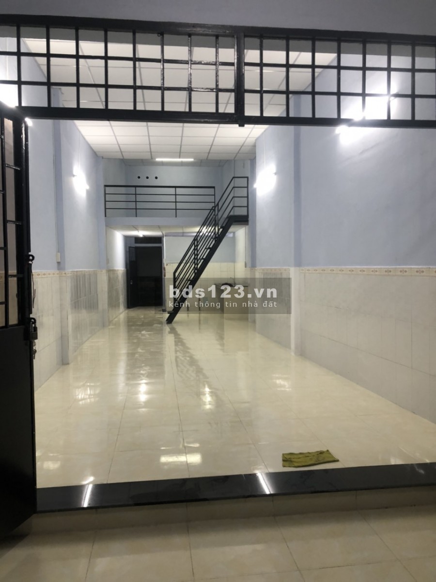 Cho thuê nhà hẻm Quang Trung, P10, Gò Vấp, rộng 4x15m, 1 trệt, 1 lửng, giá 6 triệu/tháng