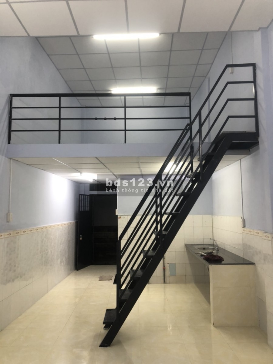 Cho thuê nhà hẻm Quang Trung, P10, Gò Vấp, rộng 4x15m, 1 trệt, 1 lửng, giá 6 triệu/tháng