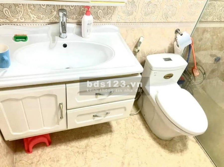 Bán nhà Hai Bà Trưng, nhà mới lô góc diện tích sử dụng 3 tầng, giá bán 3.55 tỷ, liên hệ chính chủ