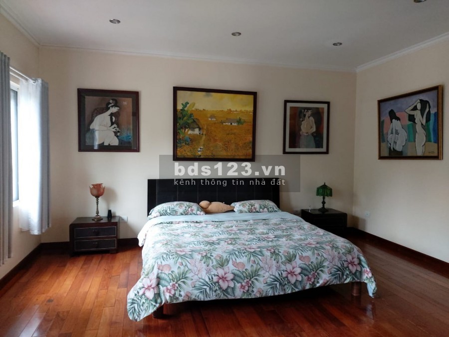 Bán BT 3 tầng 325m2, mặt tiền 15m, tại đường Hoa Bằng Lăng, KĐT Quang Minh - LH 0973781843 Ánh.