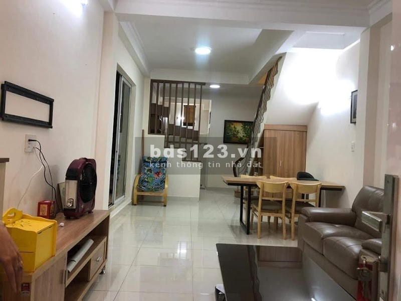 Bán nhà Huỳnh Văn Bánh, Phú Nhuận, DT(4m x12m), giá chỉ 5,6 tỷ, vị trí VIP để kinh doanh