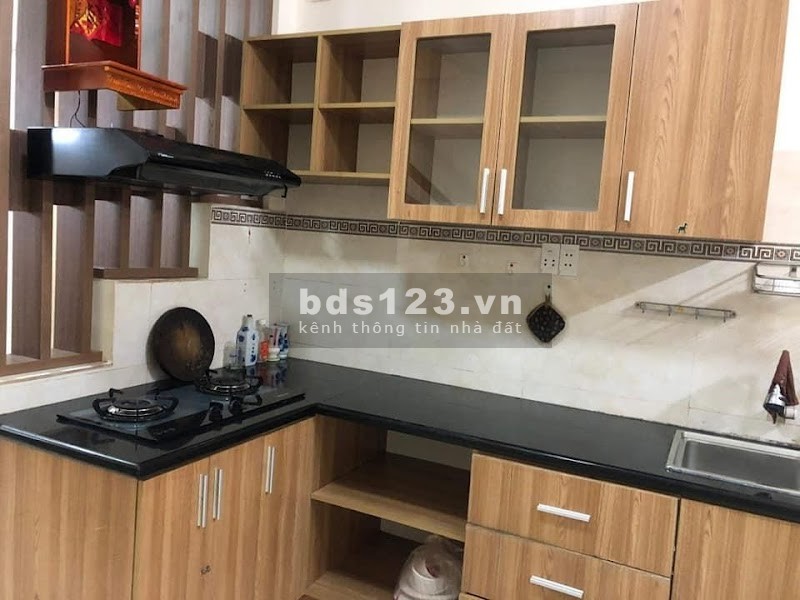 Bán nhà Huỳnh Văn Bánh, Phú Nhuận, DT(4m x12m), giá chỉ 5,6 tỷ, vị trí VIP để kinh doanh