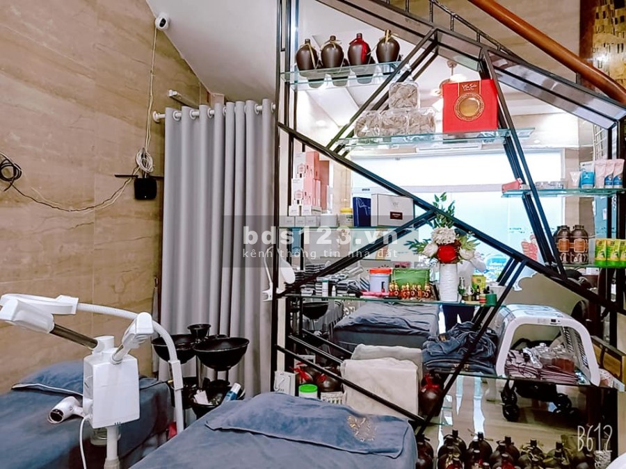 Cực hiếm nhà Kim Mã tiện kinh doanh ô tô vào nhà diện tích 35m2 giá 6 tỷ thương lượng