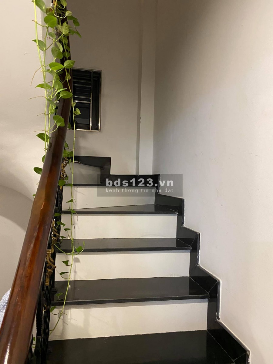 Bán nhà ô tô tránh kinh Doanh thoáng vĩnh viễn, giá yêu thương diện tích 32,4m2, giá bán 1.9 tỷ