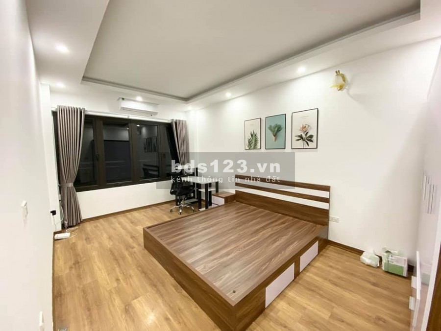 Cần bán gấp nhà An Dương Vương-Tây Hồ 36m2x5T mặt tiền 4m giá 2,9 tỷ. LH 0364101060