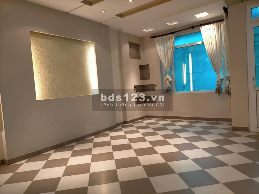 Nhà phố Sài Đồng đẹp diện tích 98m2, mặt tiền 6.5m, 5 tầng, kinh doanh, giá bán 10.9 tỷ
