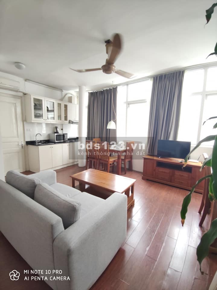 Tòa Apartment mặt phố đường Tây Hồ Quảng An View Hồ Tây diện tích 193m2, giá bán 73 tỷ