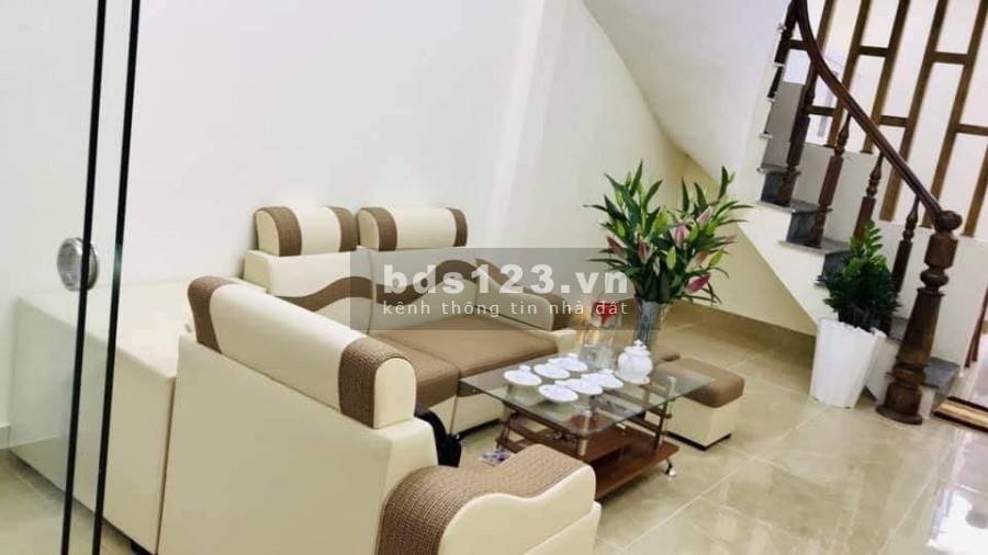 Nhà đẹp Văn Quán, Quận Hà Đông, đúc kiên cố 3 tầng, diện tích sử dụng 55m2, chỉ 3.65 tỷ.