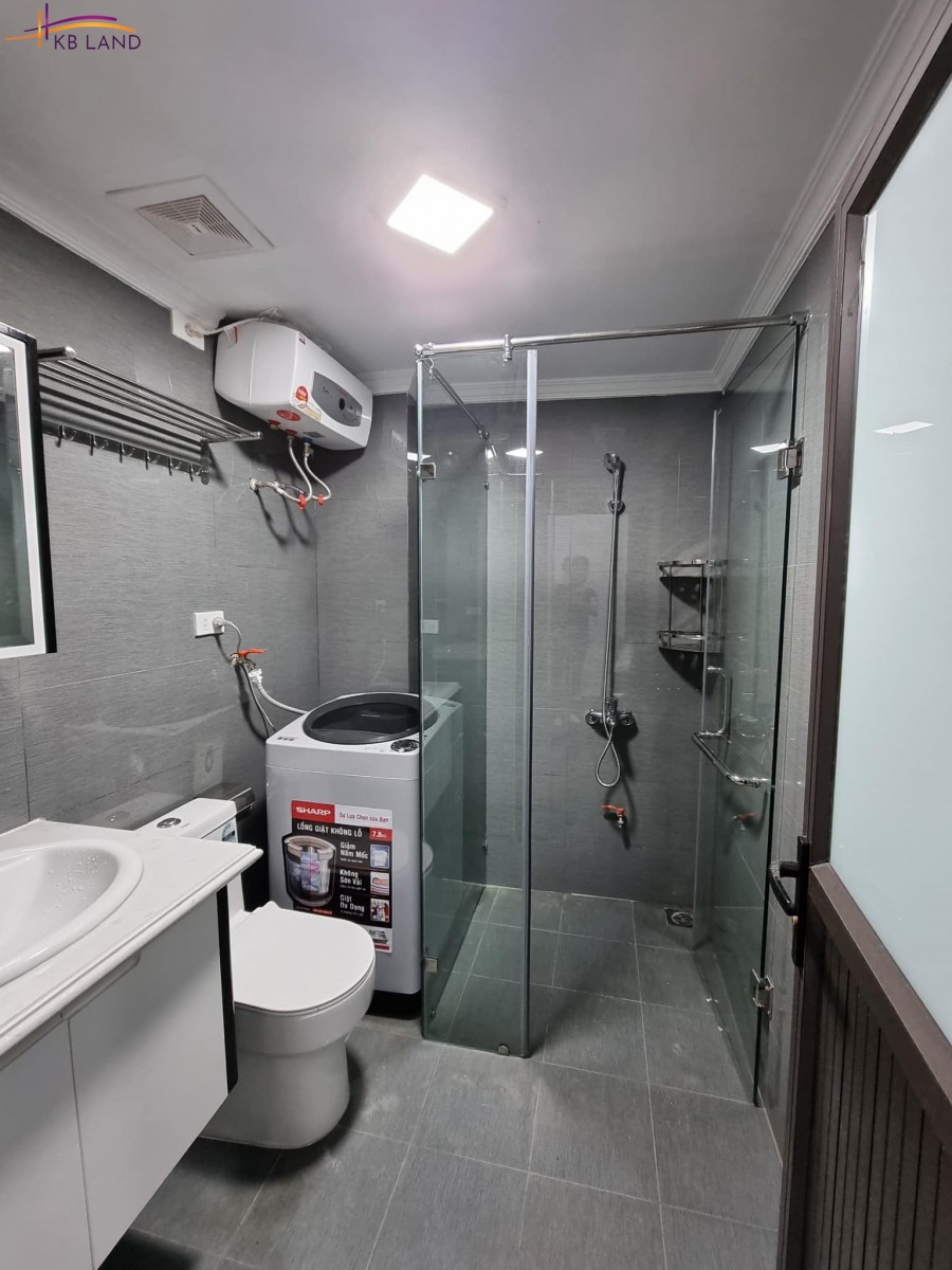Bán căn hộ dịch vụ Chùa Bộc, 101m2x9T, lô góc, ôtô, 23 phòng, DT 180tr/tháng, 26 tỷ 6
