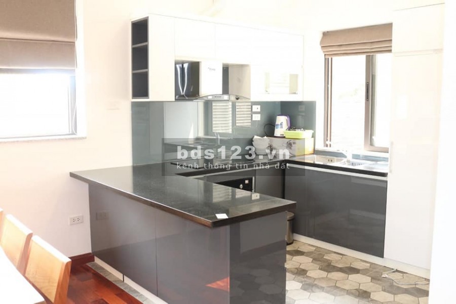 Tòa Apartment mặt phố đường Tây Hồ Quảng An View Hồ Tây diện tích 193m2, giá bán 73 tỷ