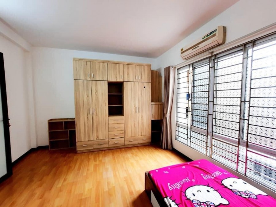Bán nhà mặt phố Phan Đình Phùng Hà Đông 32m x 3 tầng ô tô đỗ cửa giá chỉ nhỉnh 3 tỷ