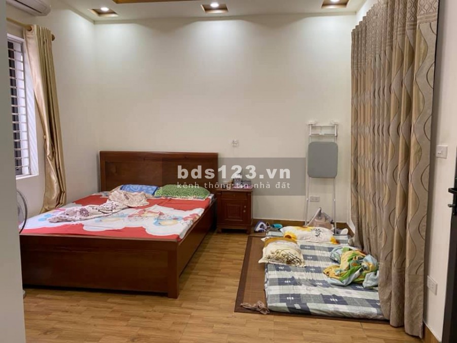 Bán nhà 4 tầng ngõ Nguyễn Bình, Ngô Quyền oto đỗ cửa, giá bán 4.6 tỷ, thoả thuận, hướng tốt