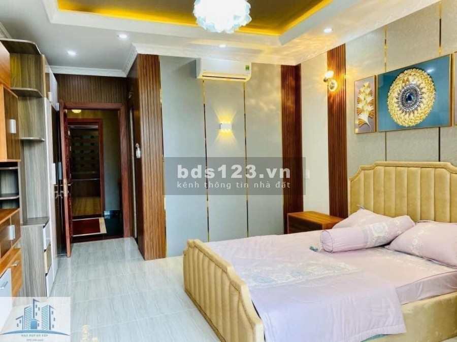 Cần bán nhà mặt phố Hoàng Quốc Việt, Bắc Từ Liêm rộng 75m2, 5 tầng, giá nhỉnh 7 tỷ