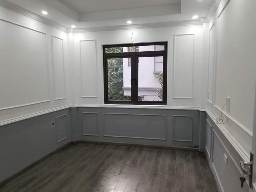 Nhà nguyên căn Định Công dt 43m2, 4 tầng giá 3.9 tỷ, ô tô đỗ cửa kinh doanh, mới kinh koong