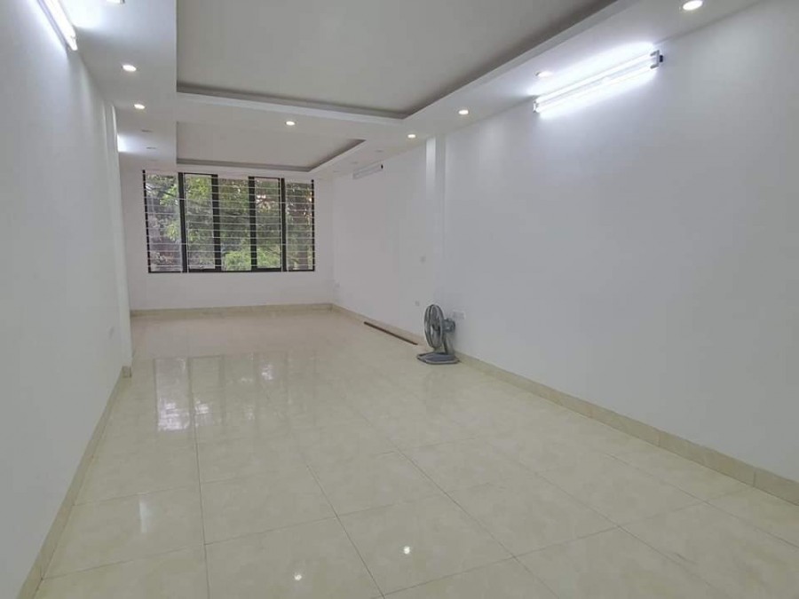 Bán nhà mặt phố VIP Thái Hà dt 65m2, 5 tầng, mt 4.5m giá bán 37 tỷ kinh doanh đỉnh, vỉa hè 7m
