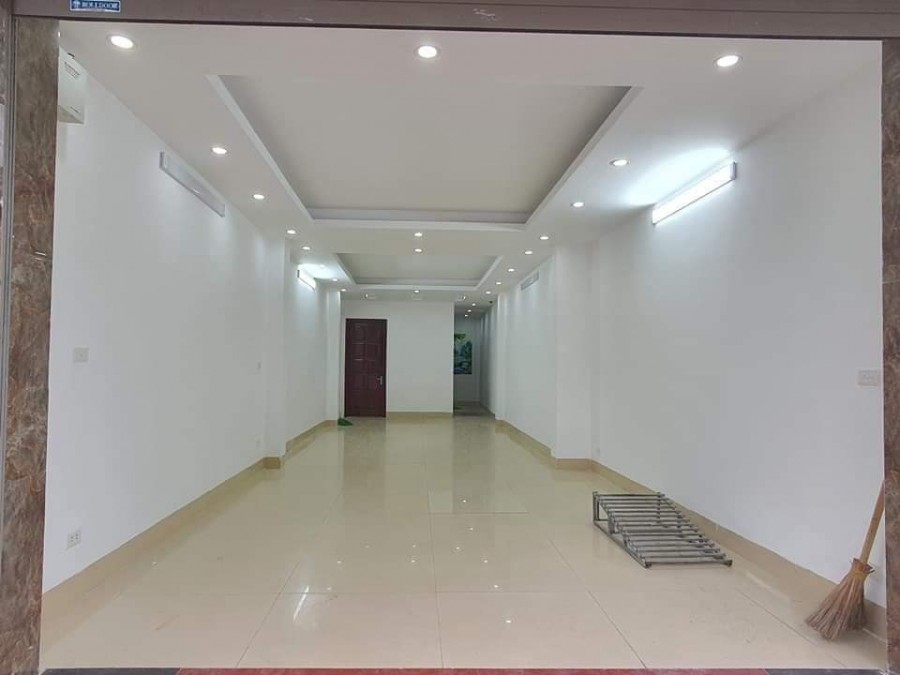Bán nhà mặt phố VIP Thái Hà dt 65m2, 5 tầng, mt 4.5m giá bán 37 tỷ kinh doanh đỉnh, vỉa hè 7m