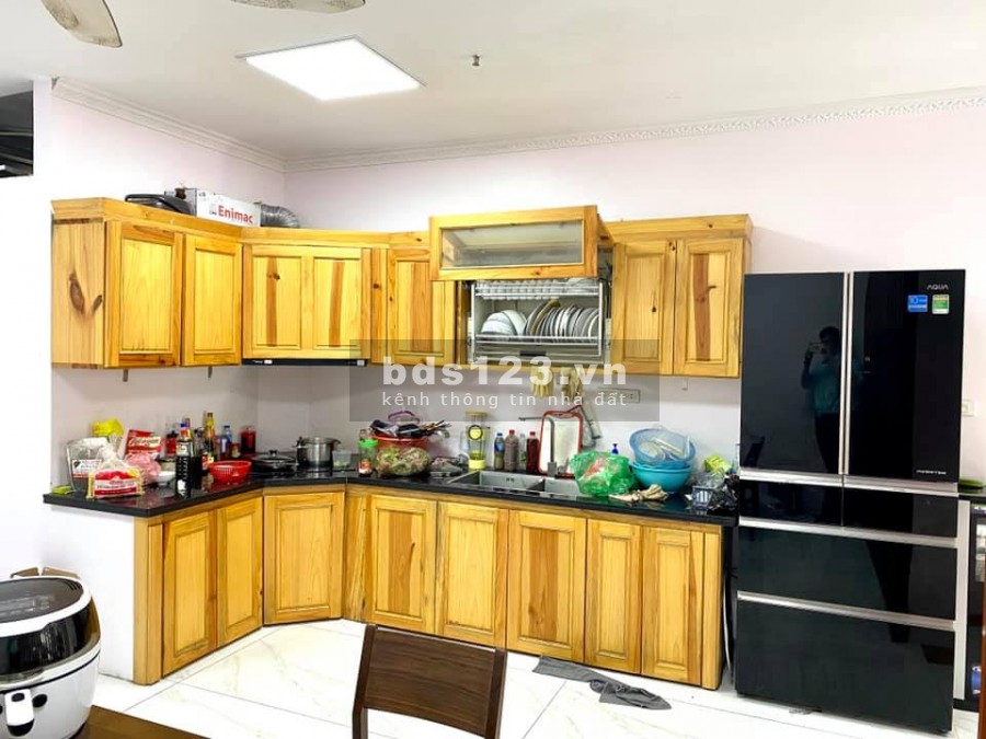 Bán nhà Nguyễn Văn Cừ ngõ ô tô vào nhà nhà nguyên đẹp lô góc gần phố, sổ sẵn chính chủ