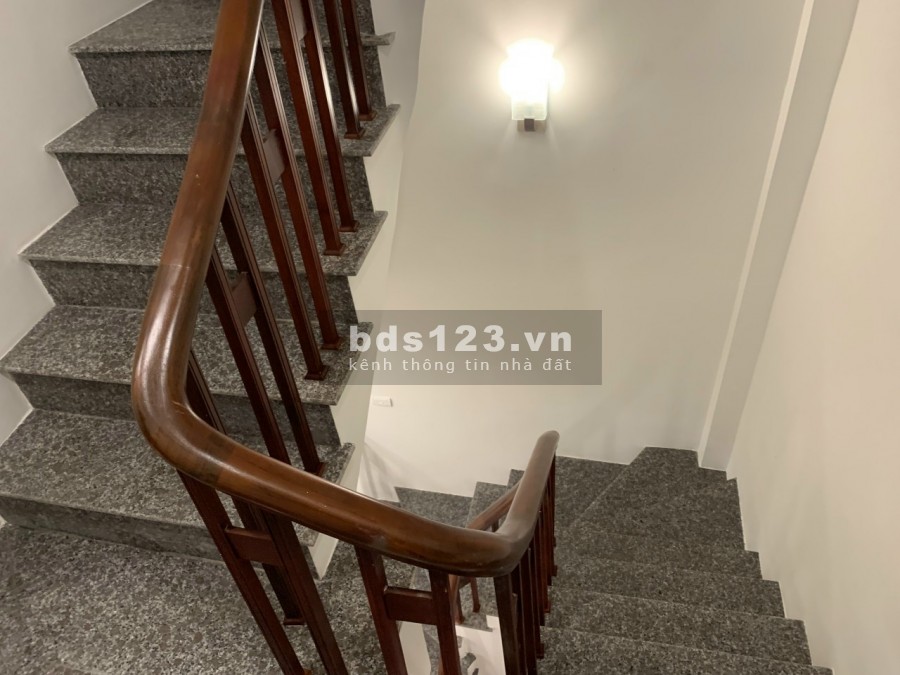 Bán nhà Thạch Bàn, Bát Khối, Phúc Lợi, Long Biên, dt 30-48m2, 4-5 tầng, Giá 1.8-3 tỷ.