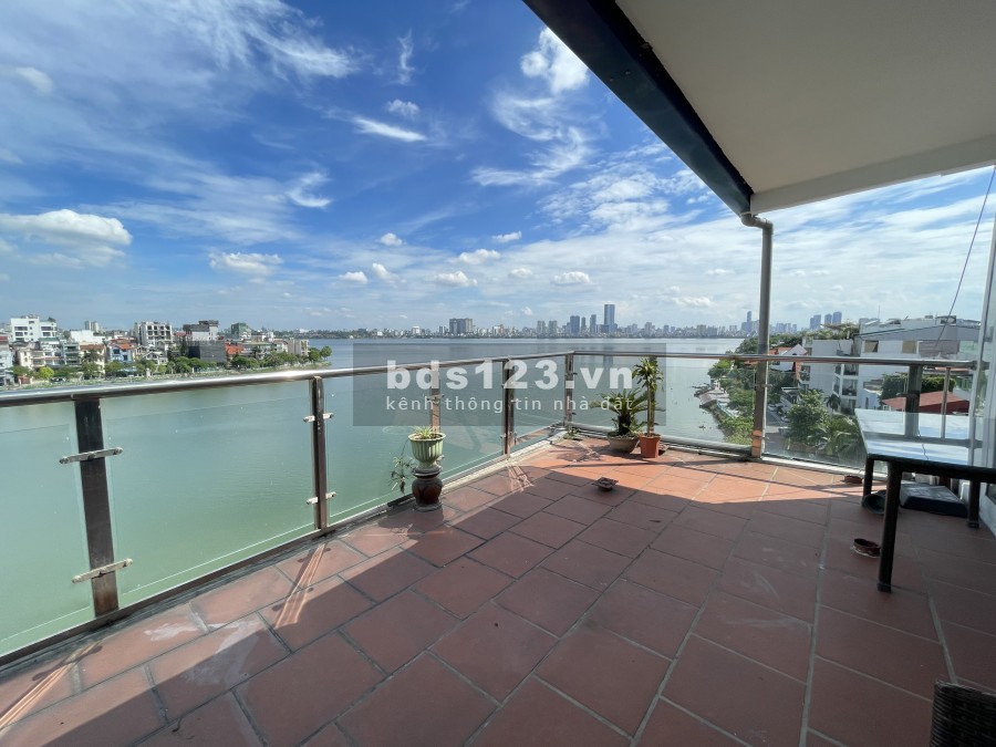Cho thuê căn hộ studio view trực diện mặt Hồ Tây full đồ giá 650$/tháng, liên hệ 0966286718