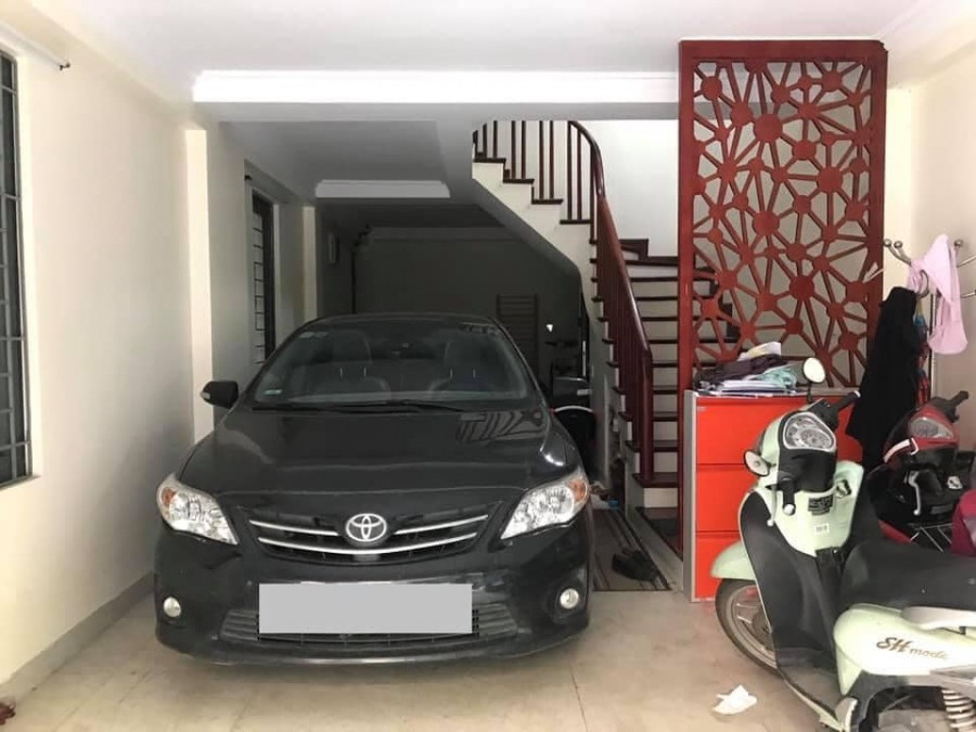 Bán nhà Trần Thái Tông Cầu Giấy giá rẻ ô tô đỗ cửa 54Mx4T giá 7.9 tỷ