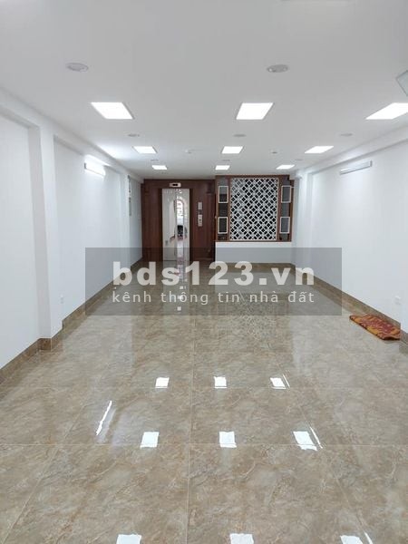 Bán nhà Nguyễn Văn Huyên mặt tiền Vip kinh doanh đỉnh diện tích sử dụng 65m2, giá 13.8 tỷ