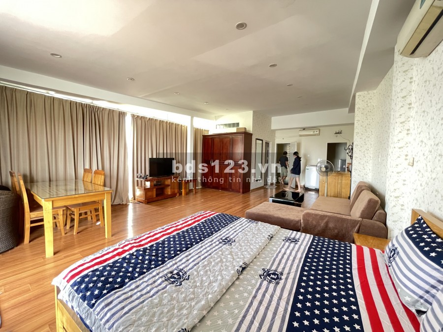 Cho thuê căn hộ studio view trực diện mặt Hồ Tây full đồ giá 650$/tháng, liên hệ 0966286718