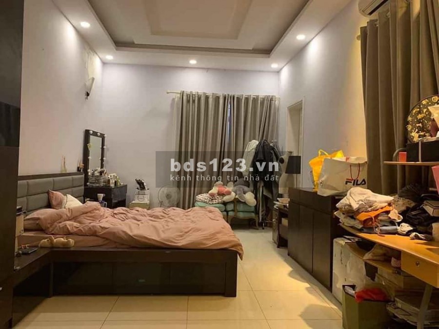 Bán nhà đẹp Ngã Tư Mơ diện tích sử dụng 34m2, 5 tầng đúc giá bán chỉ 2.x tỷ, lh 0839933883