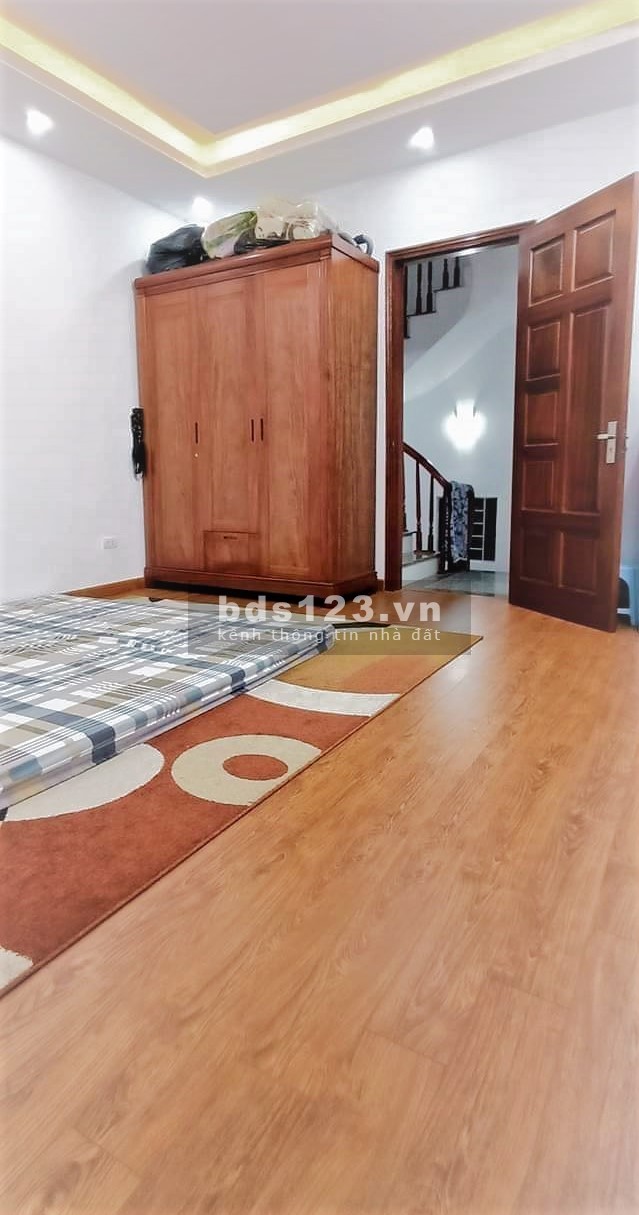 Cực hiếm 7 tầng thang máy gara ô tô tránh Trần Quốc Hoàn kinh doanh, giá chỉ 8 tỷ 8