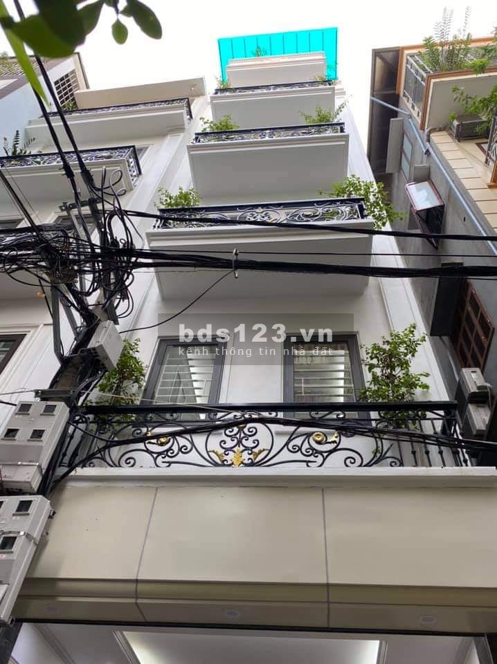 Lạc Long Quân diện tích 54m2, 6 tầng, thang máy, full nội thất, nhà mới, giá bán 11.5 tỷ, lhcc