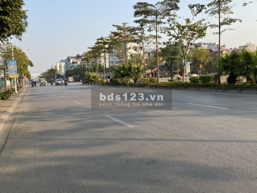 Bán 1200m2 thổ cư mặt phố Hồng Tiến trục đường Vip nhất Quận Long Biên, pháp lí đủ