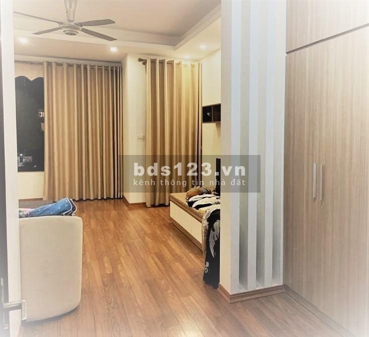 Bán nhà Bồ Đề - Long Biên, nội thất lung linh diện tích sử dụng 40m2 giá bán 3,8 tỷ, lhcc