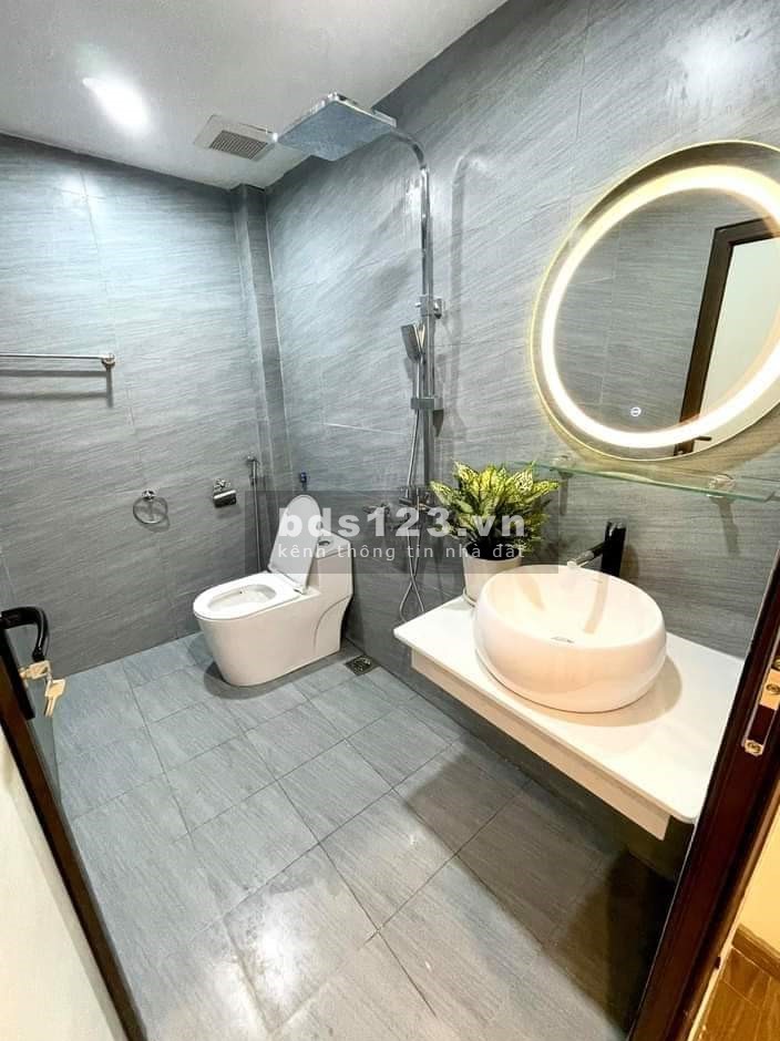 Bán nhà nguyên căn Vạn Phú Quận Hà Đông, diện tích sử dụng 64m2, 5 tầng, giá bán 5.9 tỷ
