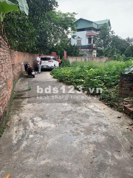 Đất Giao Tất A, Kim Sơn lô góc diện tích 42m2 ngay sau trường Toà Án. LH 0983253436