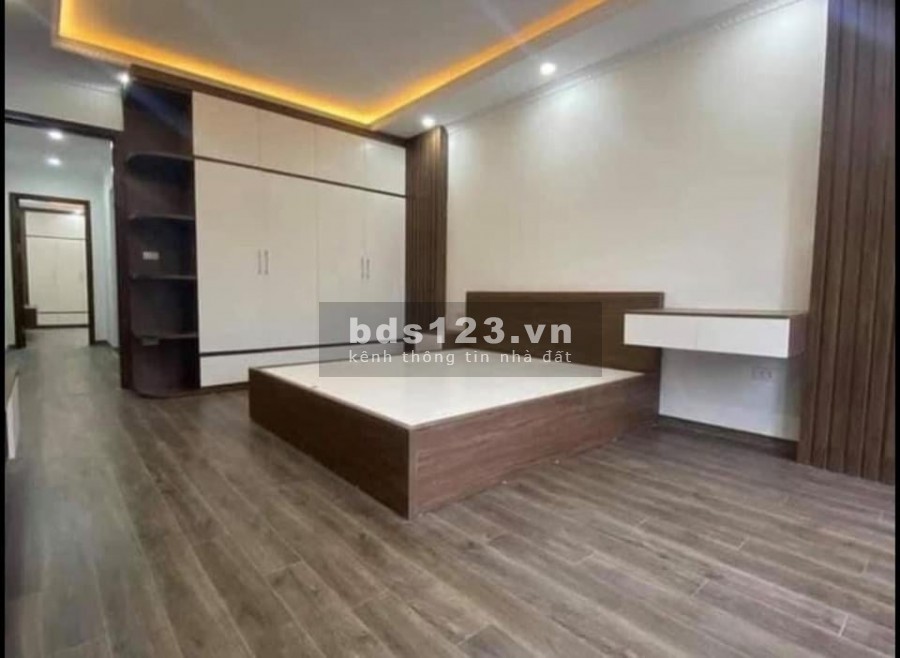 Bán nhà đường Bà Triệu Hà Đông, bán nhanh 2.7 tỷ, 5 tầng nội thất sang trọng, ô tô đỗ gần