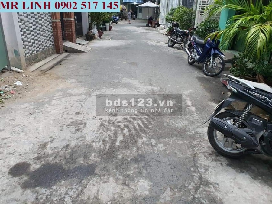 Bán nhà riêng HXH Lý Thánh Tông, Tân Phú, diện tích sử dụng 55m2, 3 tầng giá rẻ mùa dịch