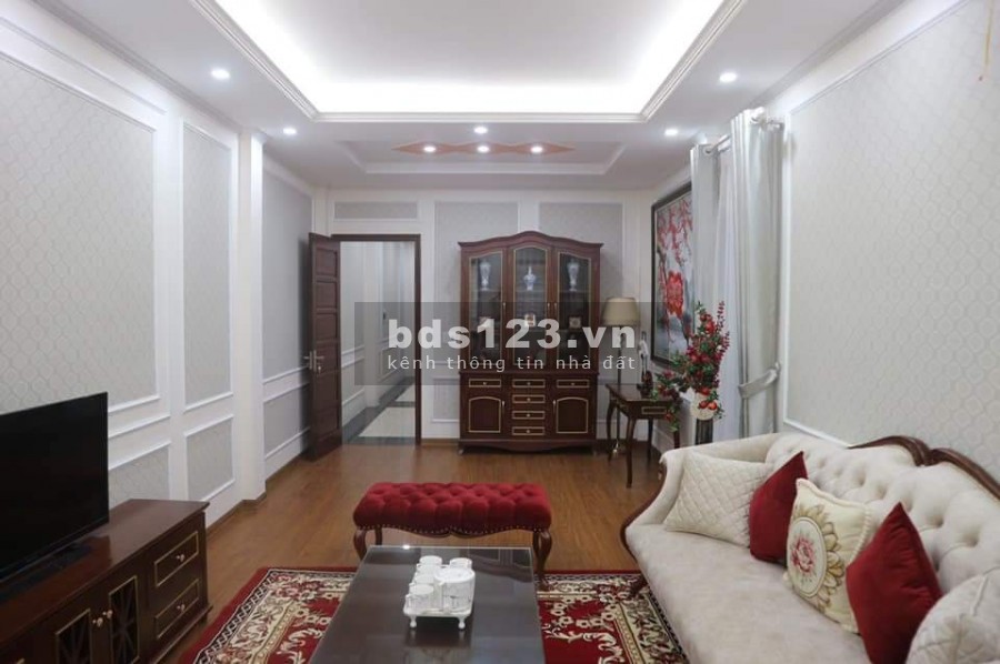 Lạc Long Quân diện tích 54m2, 6 tầng, thang máy, full nội thất, nhà mới, giá bán 11.5 tỷ, lhcc