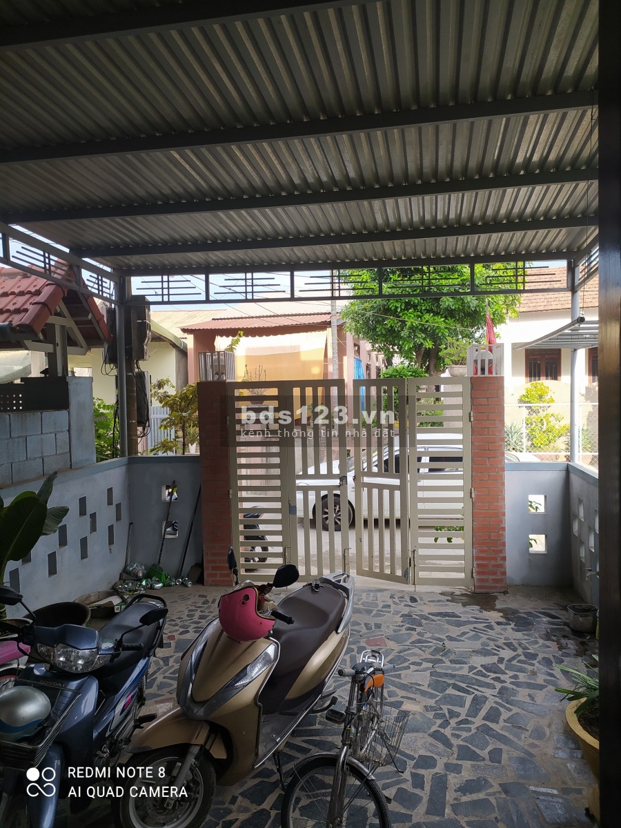 Bán nhà 2 tầng xóm 3 Dưỡng Mong giá chỉ 2.9xx tỷ, thương lượng Hotline: 0777937251