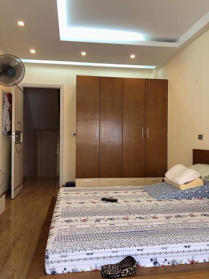 Bán nhà Lê Trọng Tấn, Hoàng Mai, dt 69m2, 4 tầng, mt 5.1m, ô tô, sổ vuông, giá chỉ 4.2 tỷ