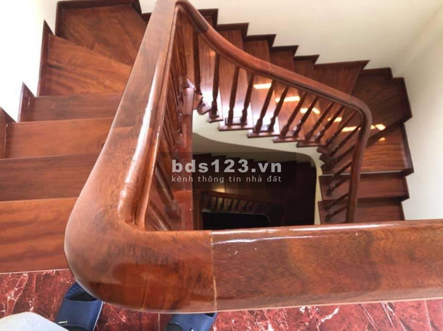 Bán nhà phố Lạc Long Quân - Tây Hồ, 7 tầng thang máy, gara ô tô, kinh doanh VP 90m2 giá 19.5 tỷ