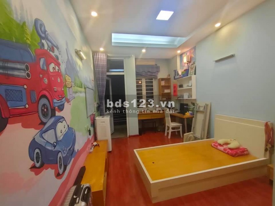 Bán nhà siêu hiếm Long Biên ô tô vào nhà kinh doanh, diện tích 45m2, 6 tầng đúc, giá 7.3 tỷ