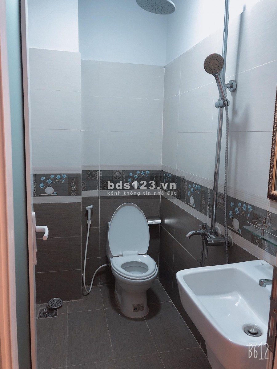 Bất Động Sản Cao Cấp Gò Vấp, dt 58m2, 5 tầng đúc, tặng nội thất nhập cao cấp hiếm có