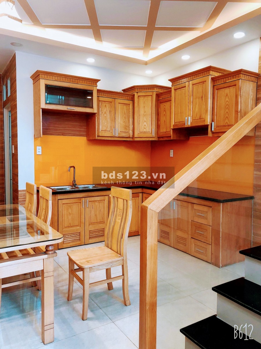 Bất Động Sản Cao Cấp Gò Vấp, dt 58m2, 5 tầng đúc, tặng nội thất nhập cao cấp hiếm có