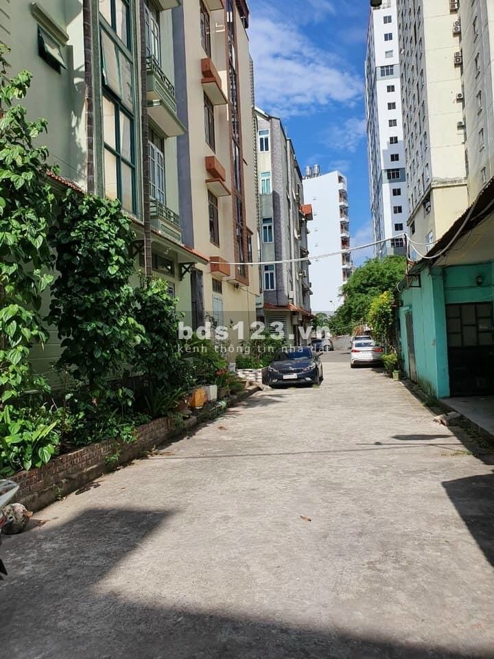Nhà Quận Long Biên, ngõ thông, diện tích sử dụng 45m2, 4 tầng, mặt tiền 3m, giá 4,7 tỷ