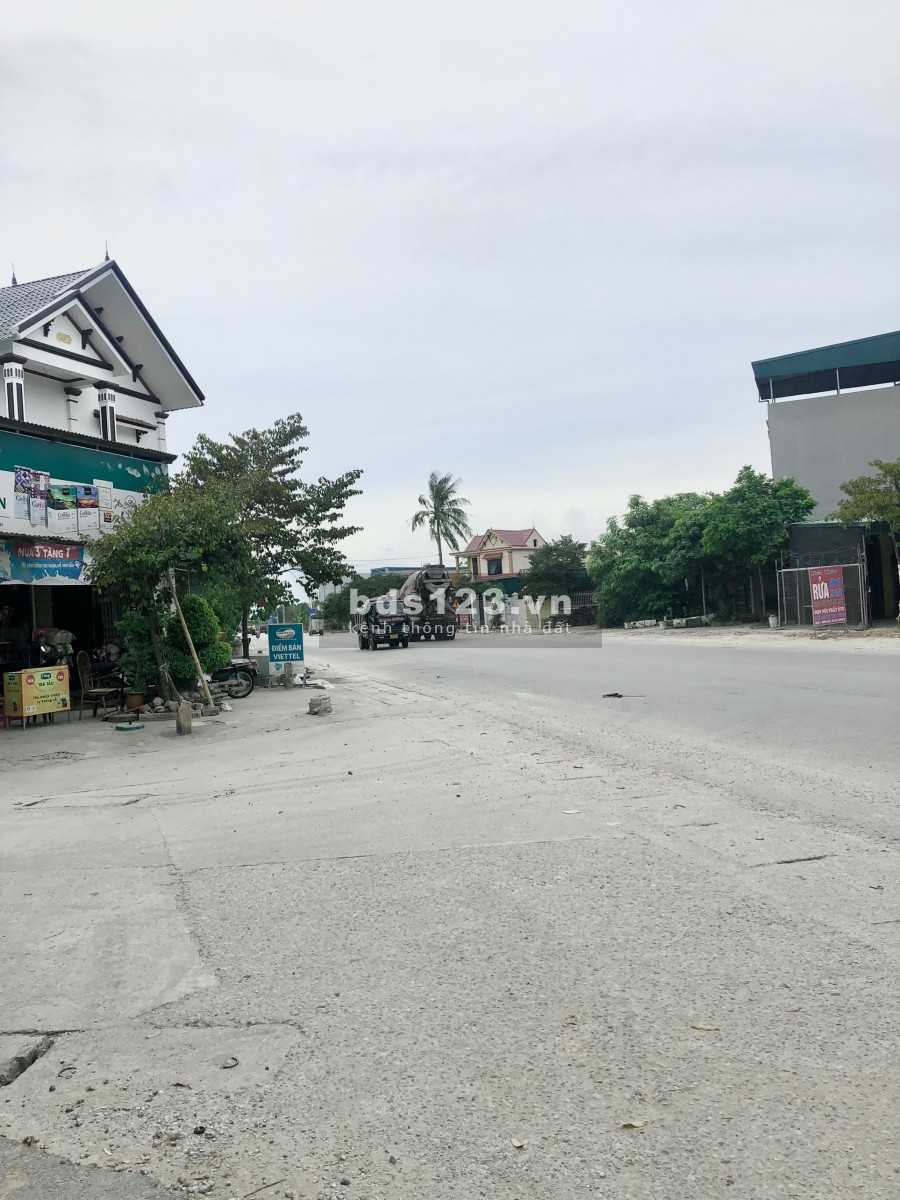 Bán lô đất thuộc đường quố lộ vành đai tây - Quảng Thịnh - Thanh Hóa, bàn giao sổ ngay