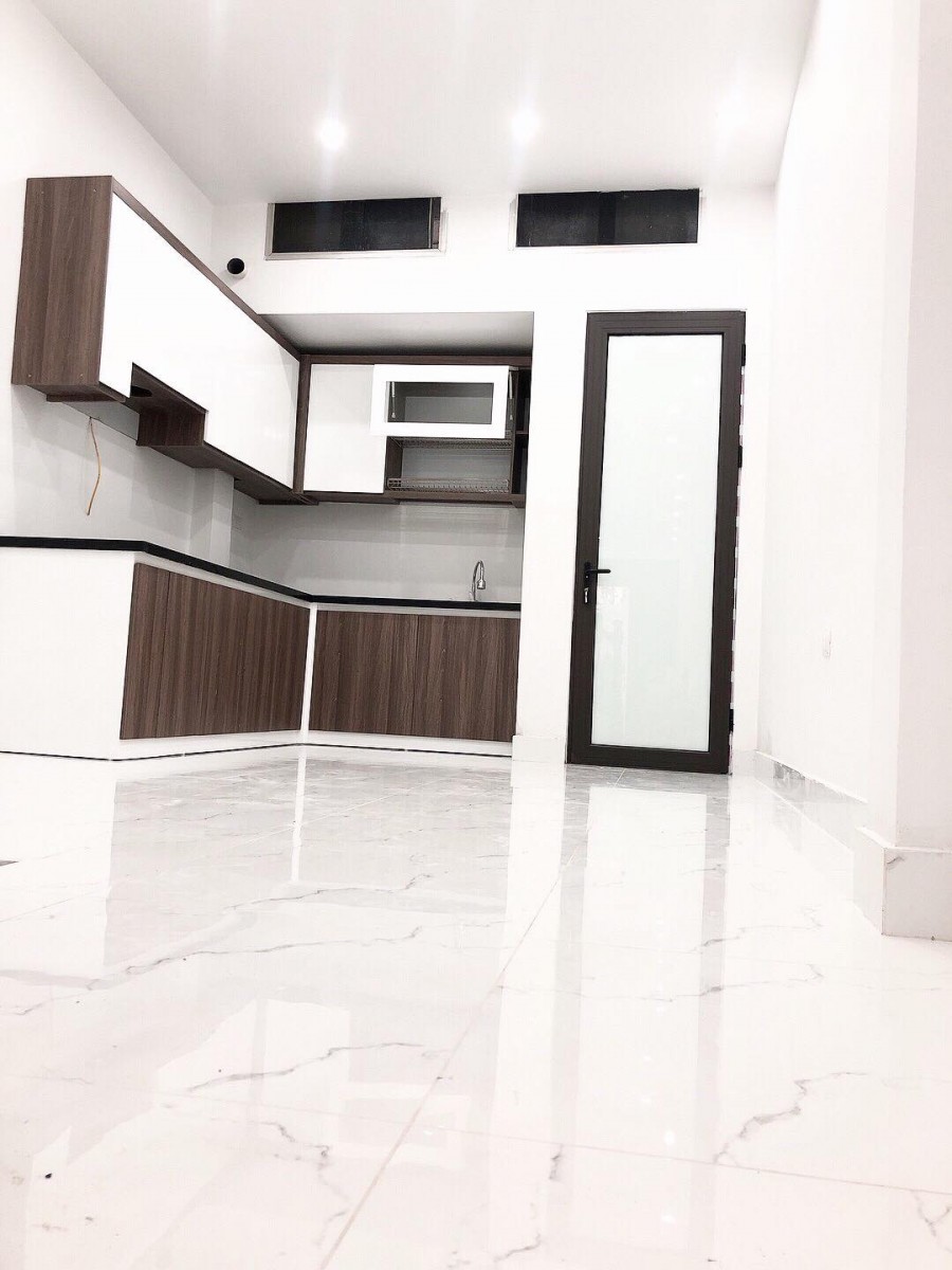 Bán nhà Trương Định, Hoàng Mai đt 47m2, 4 tầng, giá bán 4.2 tỷ, lô góc 2 thoáng, gần ô tô