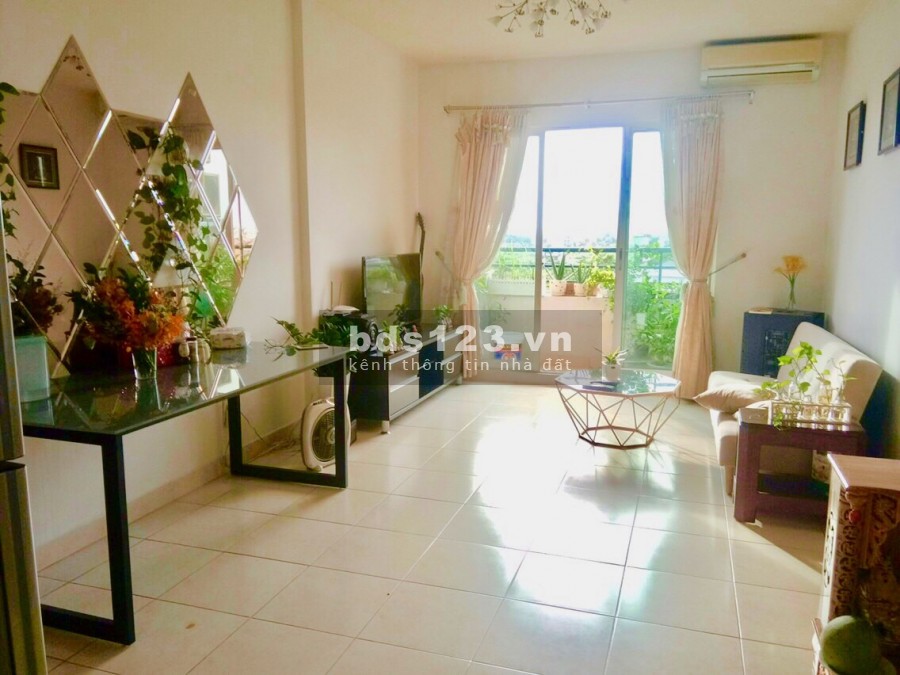 Diện tích 52m2, nhà cũ xây lại, hẻm 4m, CMT8, Quận 10, giá bán 5,5 tỷ, lh 0901218895