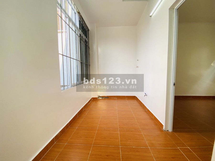 Bán nhà 3 tầng ngõ 237 Đằng Hải, giá bán 1.45 tỷ, đúc 3 tầng, dtsd 35m2, liên hệ 0328452656