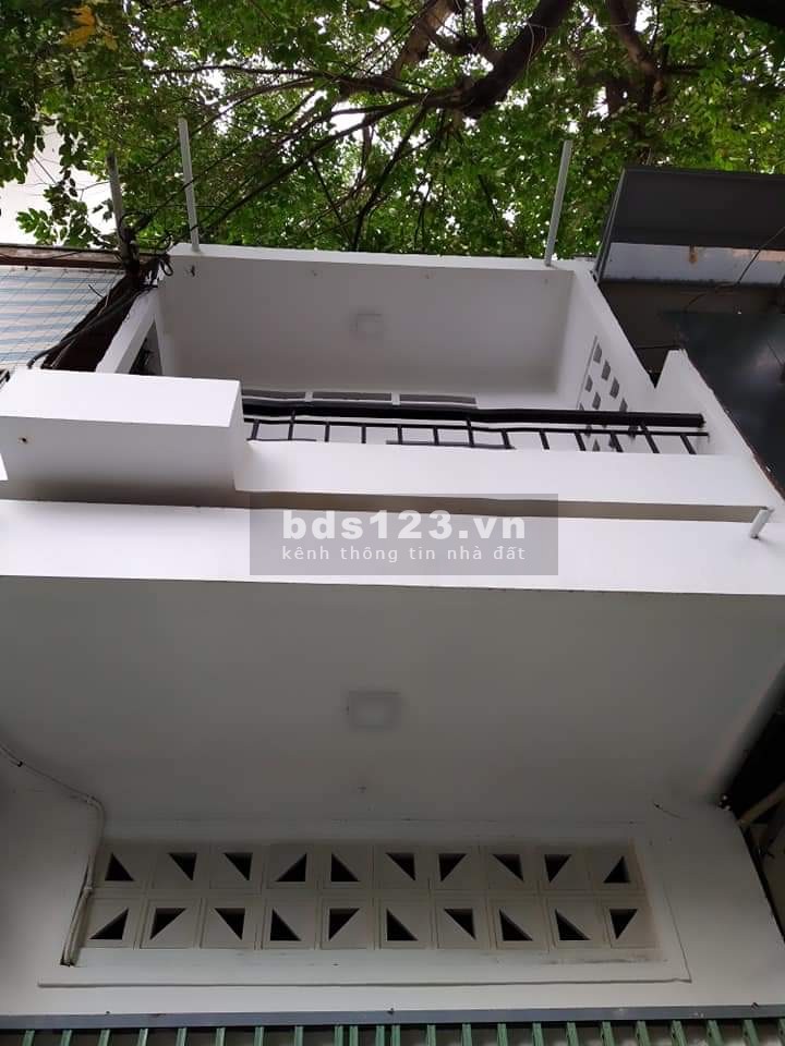 Nhà 3 tầng, mặt tiền Nguyễn Thái Bình, phường 12, Quận Tân Bình giá bán 3,9 tỷ, lhcc