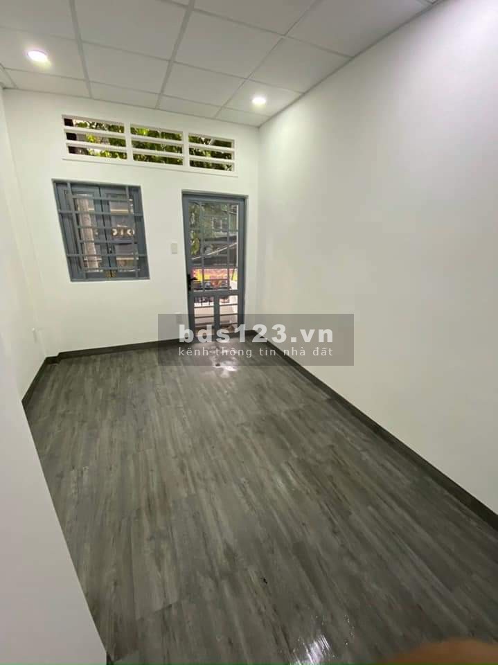 Nhà 3 tầng, mặt tiền Nguyễn Thái Bình, phường 12, Quận Tân Bình giá bán 3,9 tỷ, lhcc